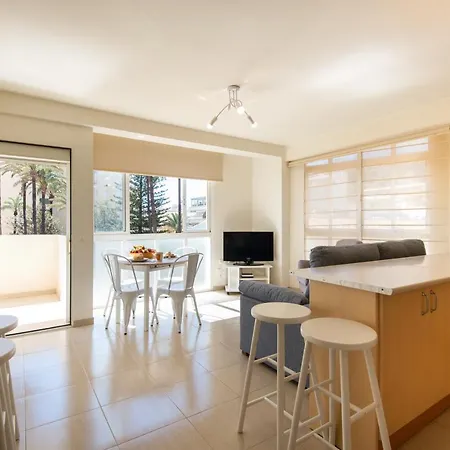 Aloha Torres Carihuela Apartment Torremolinos